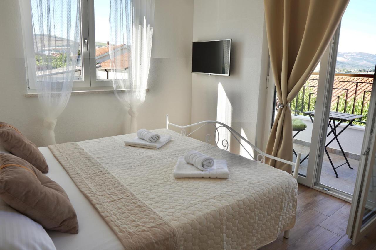 Villa Borna B20 Trogir Exterior photo